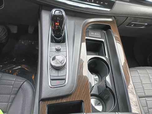 Used 2023 Cadillac Escalade ESV Sport Platinum image 15