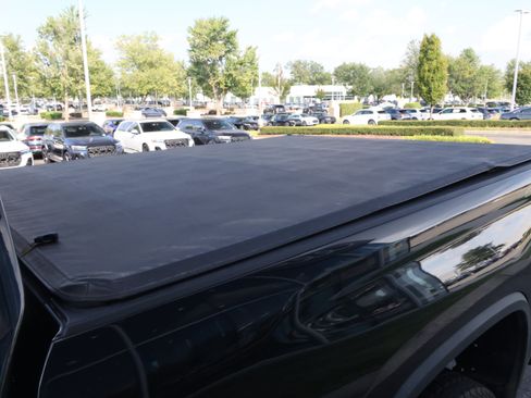 Used 2022 Chevrolet Silverado 2500 Custom w/ Custom Value Package AWD/4WD image 34