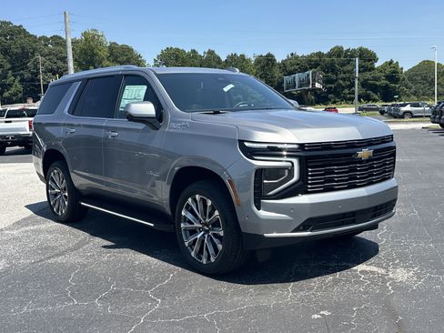 New 2026 Chevrolet Tahoe High Country w/ Sun And Tow Package RWD image 2