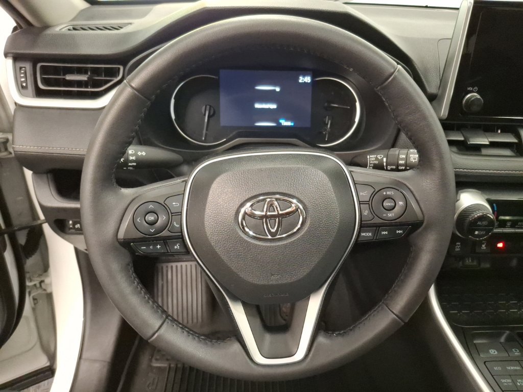 Used 2023 Toyota RAV4 XLE w/ Convenience Package AWD/4WD image 21