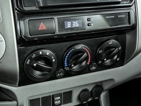 Used 2014 Toyota Tacoma 4x4 Double Cab w/ SR5 Package image 27