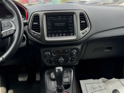 Used 2019 Jeep Compass Trailhawk AWD/4WD image 13