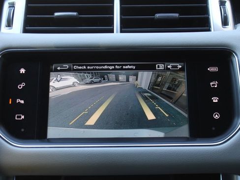 Used 2016 Land Rover Range Rover Sport HSE image 28