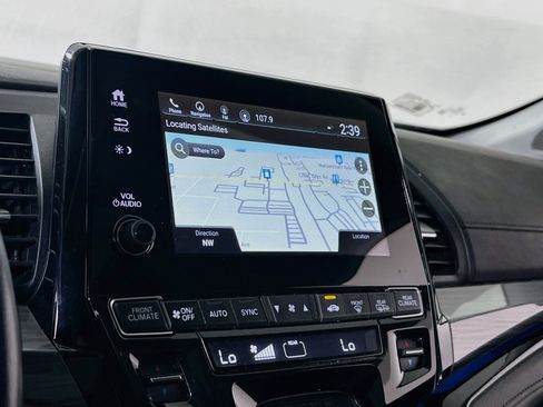 Used 2023 Honda Odyssey Elite image 13