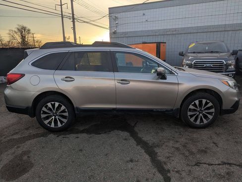 Used 2015 Subaru Outback 2.5i Limited w/ Popular Package #4 image 8