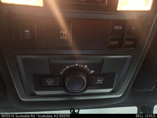 Used 2017 Toyota Tacoma TRD Off-Road AWD/4WD image 22