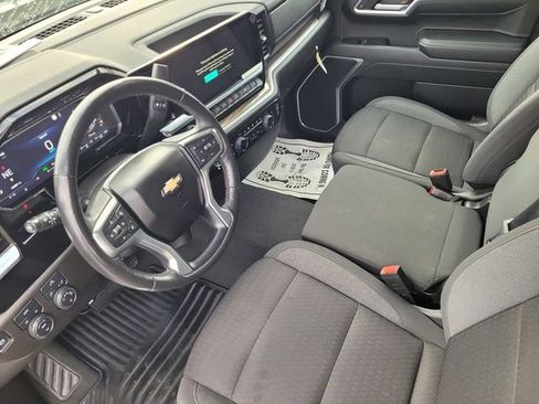 Used 2022 Chevrolet Silverado 1500 LT image 9