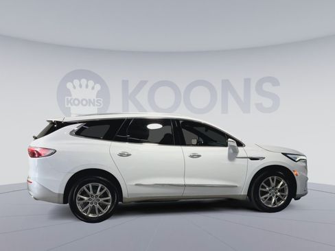 Used 2024 Buick Enclave Essence w/ Experience Buick Package AWD/4WD image 12