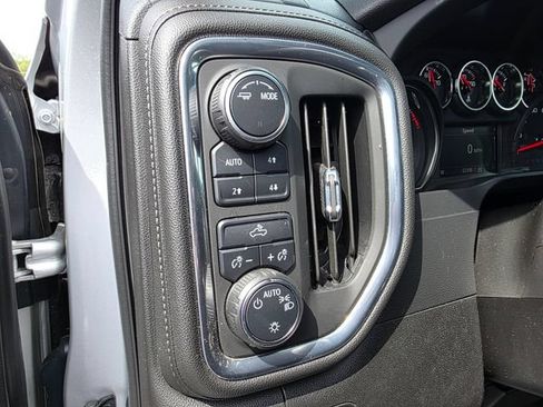 Used 2021 Chevrolet Silverado 1500 LT AWD/4WD image 17