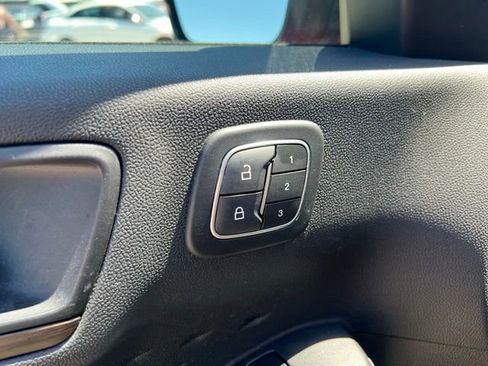 Used 2020 Ford Escape Titanium AWD/4WD image 20