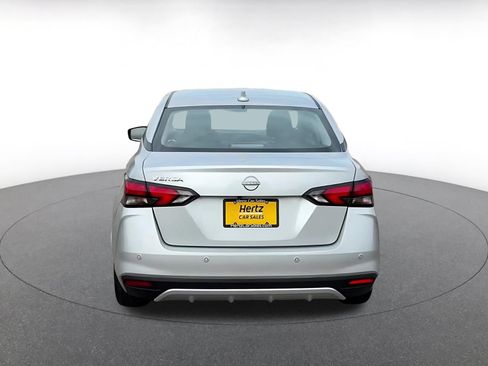 Used 2025 Nissan Versa SV FWD image 12