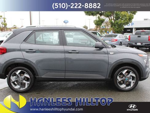 New 2026 Hyundai Venue SEL image 6