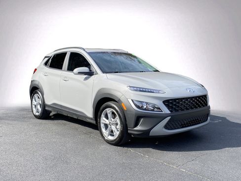 Used 2023 Hyundai Kona SEL w/ Convenience Package image 2