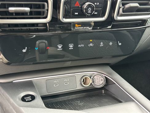 New 2026 Nissan Sentra SV w/ SV Convenience Package FWD image 31