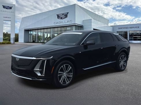 Certified 2024 Cadillac Lyriq Luxury AWD/4WD image 1