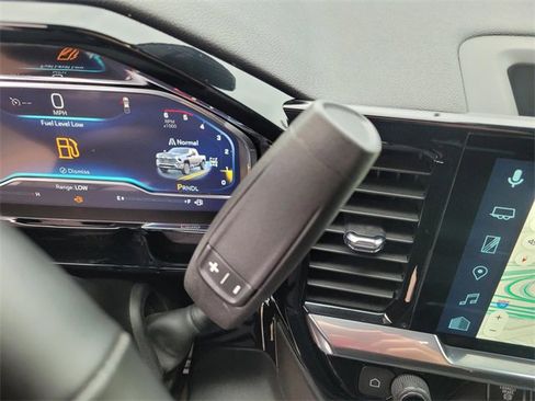 Certified 2025 Chevrolet Silverado 2500 LTZ w/ LTZ Convenience Package image 30