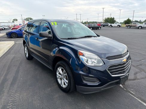 Used 2017 Chevrolet Equinox LS AWD/4WD image 6