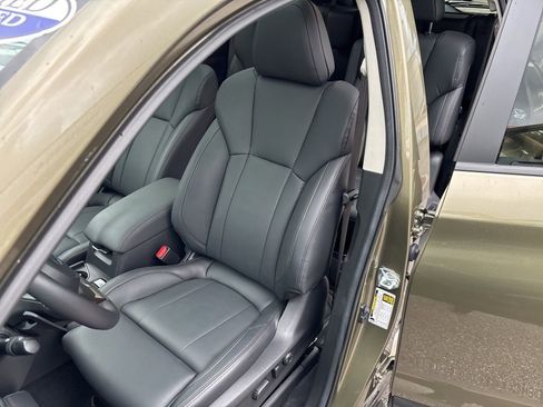 Certified 2025 Subaru Ascent Bronze Edition w/ Popular Package #2 AWD/4WD image 2