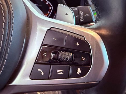 Used 2022 BMW X7 M50i image 26