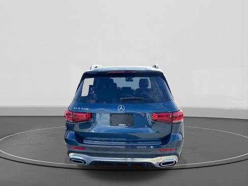 Used 2020 Mercedes-Benz GLB 250 w/ AMG Line image 6