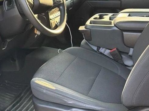 Used 2021 Chevrolet Silverado 1500 Custom w/ Safety Confidence Package AWD/4WD image 2