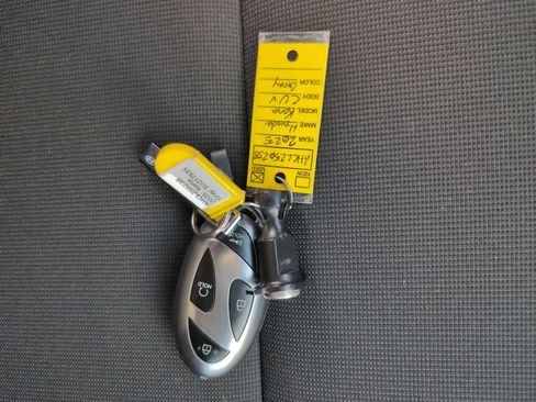 Used 2025 Hyundai Kona SEL image 17