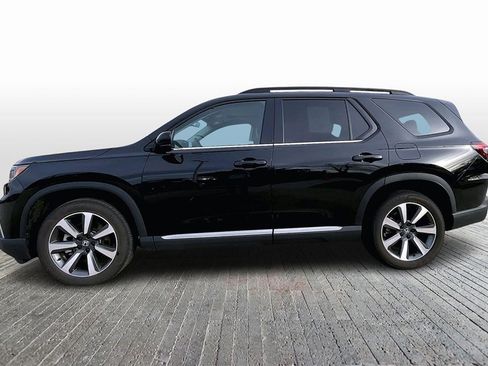 Used 2023 Honda Pilot Elite image 5