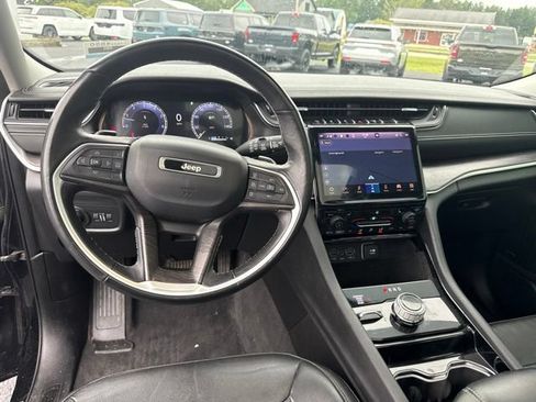 Used 2022 Jeep Grand Cherokee Limited AWD/4WD image 6