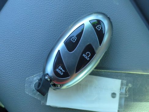 Certified 2024 Hyundai Elantra SEL FWD image 24