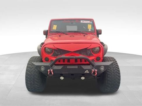 Used 2018 Jeep Wrangler Unlimited Sport S AWD/4WD image 2