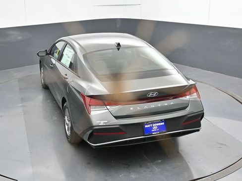New 2026 Hyundai Elantra SE FWD image 20