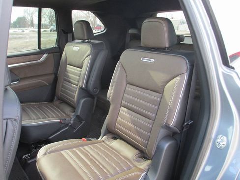 New 2026 GMC Acadia Denali Ultimate AWD/4WD image 15