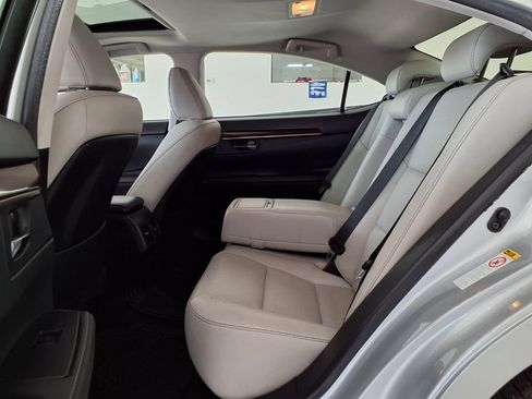 Used 2013 Lexus ES 350 w/ Luxury Pkg FWD image 15