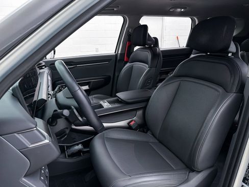 Used 2024 Kia EV9 Light Long Range image 20