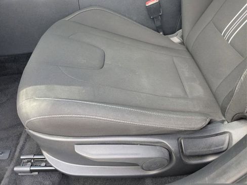 Used 2024 Hyundai Elantra SEL image 15