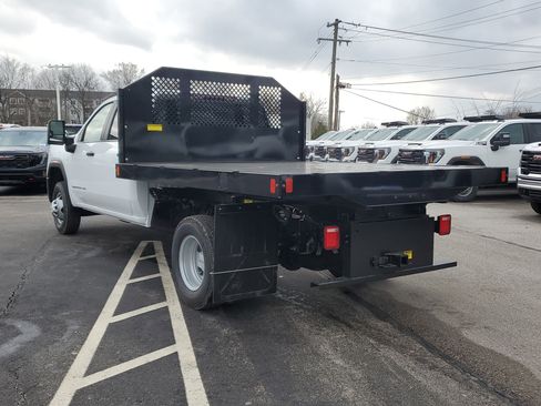 New 2025 GMC Sierra 3500 Pro w/ Convenience Package image 7
