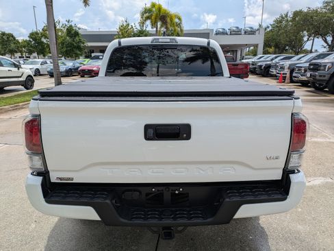 Used 2023 Toyota Tacoma TRD Sport AWD/4WD image 5