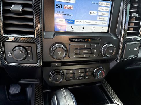 Used 2018 Ford F150 XLT w/ Equipment Group 302A Luxury image 27