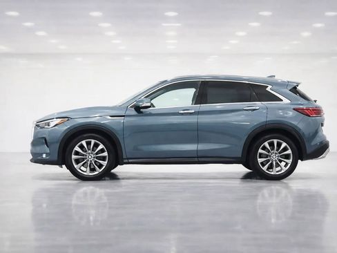 Used 2022 INFINITI QX50 Luxe AWD/4WD image 2