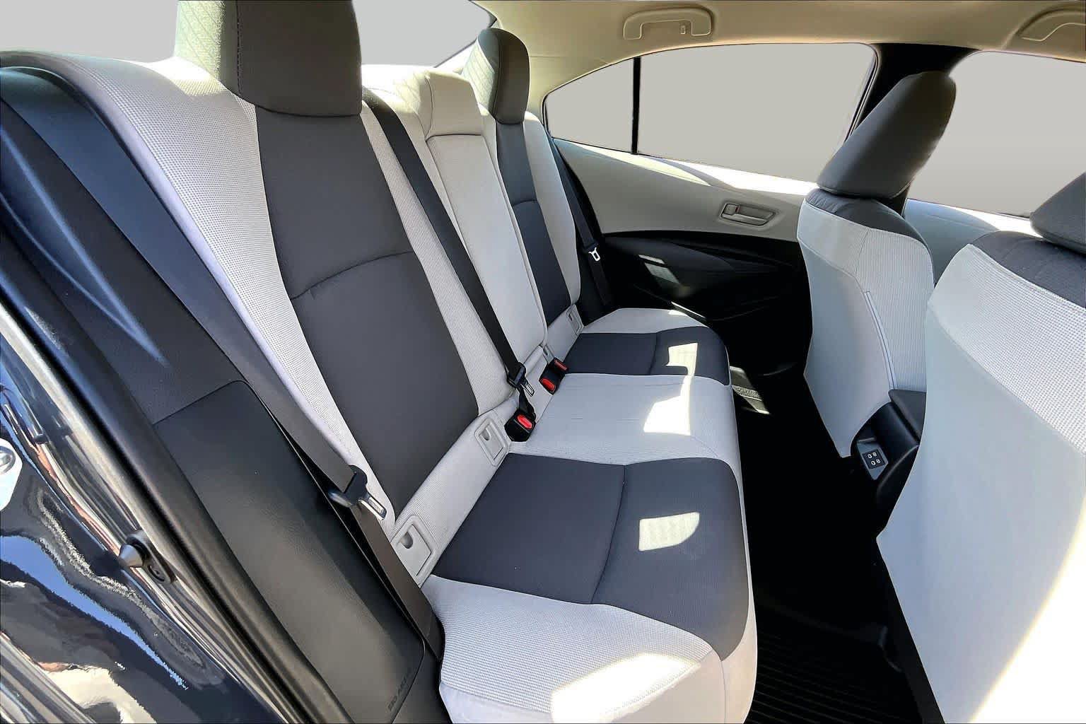 Certified 2025 Toyota Corolla LE FWD image 19