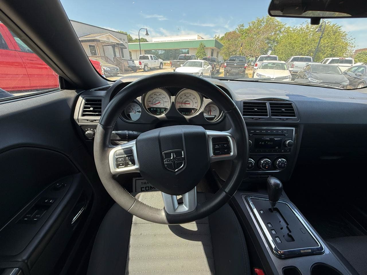 Used 2014 Dodge Challenger SXT RWD image 19