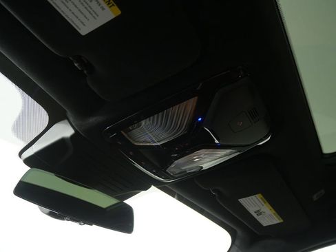 Certified 2025 BMW X7 M60i image 27