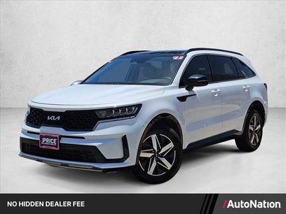 Used 2022 Kia Sorento S w/ Panoramic Sunroof Package