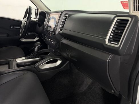 Used 2024 Nissan Frontier SV w/ SV Convenience Package AWD/4WD image 29