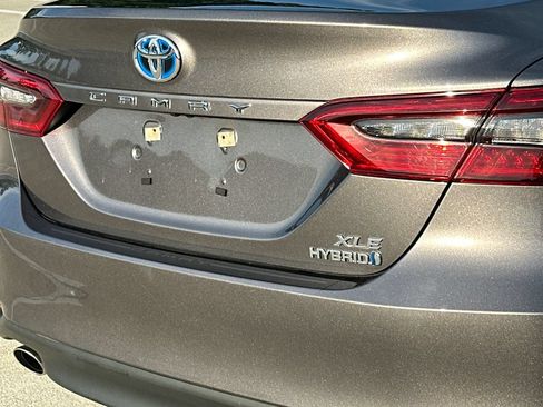 Used 2023 Toyota Camry XLE w/ Cold Weather Package FWD image 5