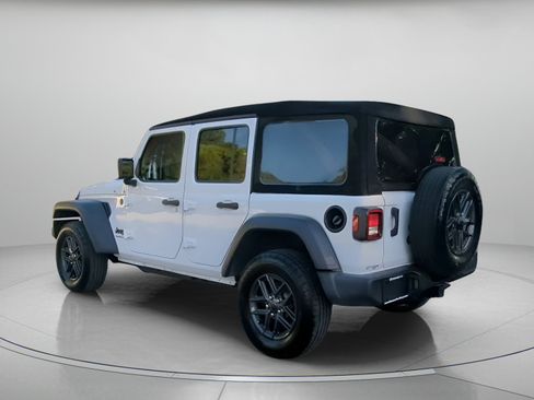 Used 2024 Jeep Wrangler Unlimited Sport AWD/4WD image 20