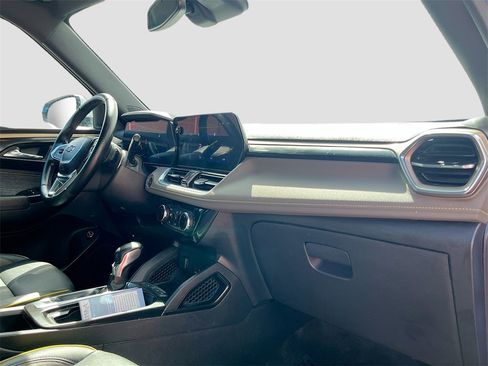 Used 2024 Chevrolet TrailBlazer ACTIV w/ Convenience Package image 29