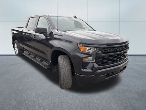 Used 2023 Chevrolet Silverado 1500 Custom w/ LPO, Dark Essentials Package image 5