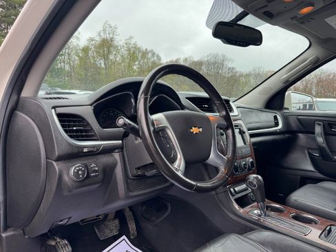 Used 2014 Chevrolet Traverse LT FWD image 14
