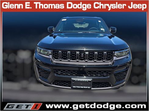 New 2026 Jeep Grand Cherokee Limited AWD/4WD image 2